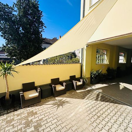 Neva Apartments Фегераш Екстер'єр фото