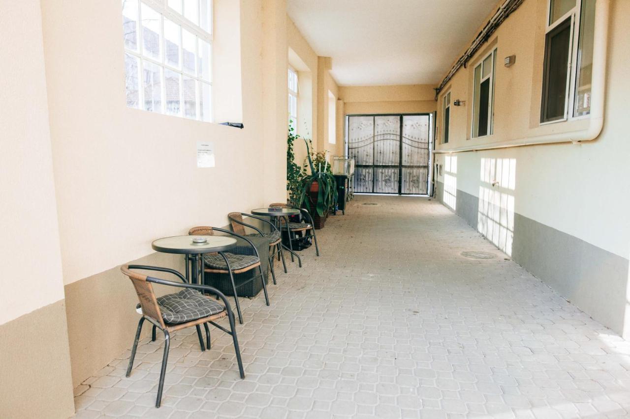 Neva Apartments Фегераш Екстер'єр фото