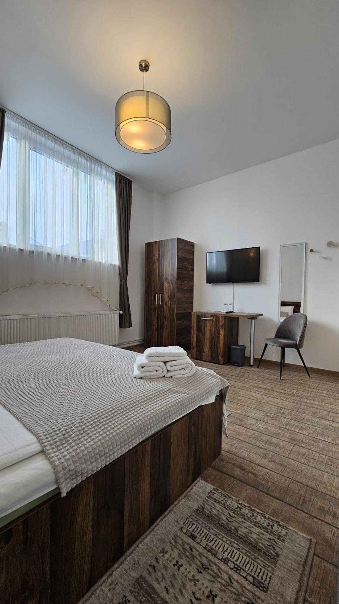 Neva Apartments Фегераш Екстер'єр фото