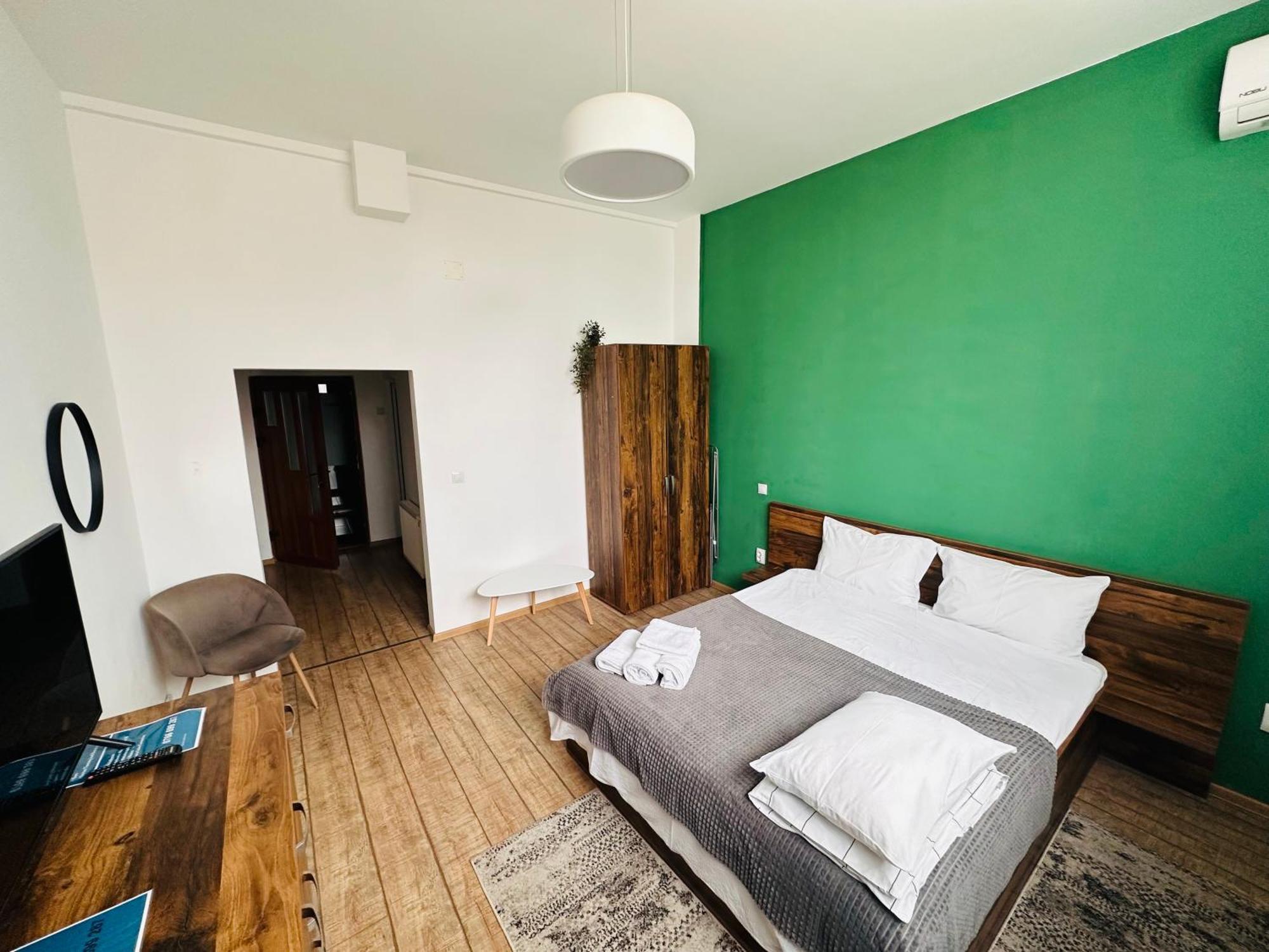 Neva Apartments Фегераш Екстер'єр фото